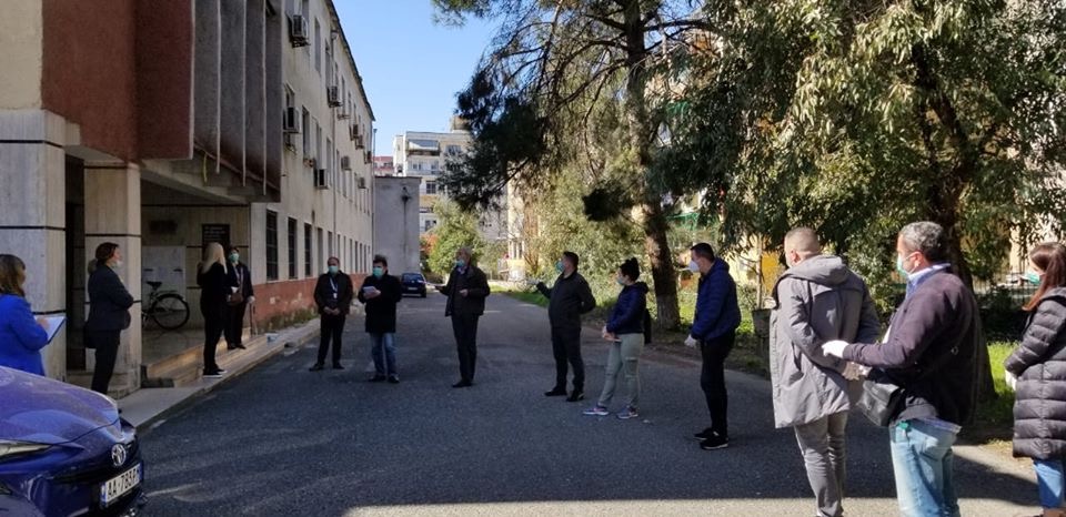 Autoriteti i Dosjeve, ndarja e punes jashte zyrave, njoftim i rendesishem per qytetaret