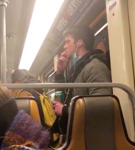 Arrestohet sepse futi gishtat ne goje dhe i fshiu te hekurat