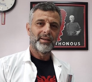 Infermieri qe u pushua pas denoncimit te urgjences: Jam gati te kthehem, i shkruajta ministres