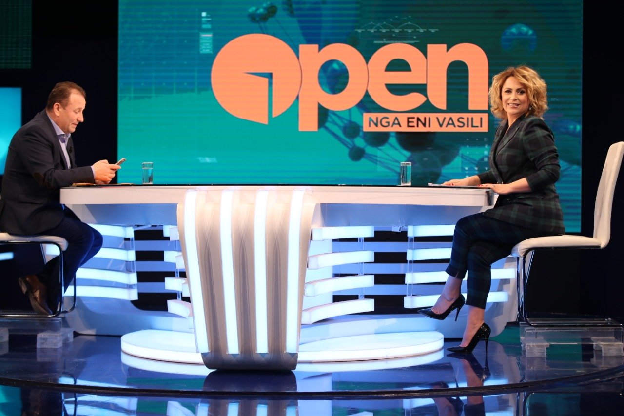 Cili: Nuk kam marre para nga familja Aliko