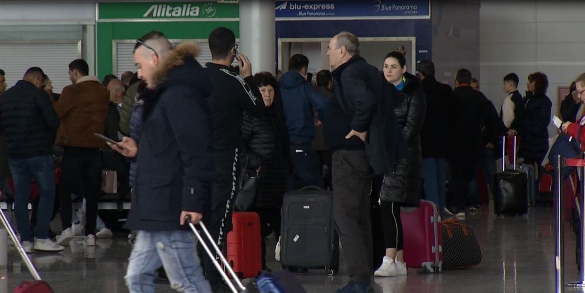 DETAJE/Shqipëria mbyll fluturimet me Italinë, sot udhëtimi i fundit nga deti