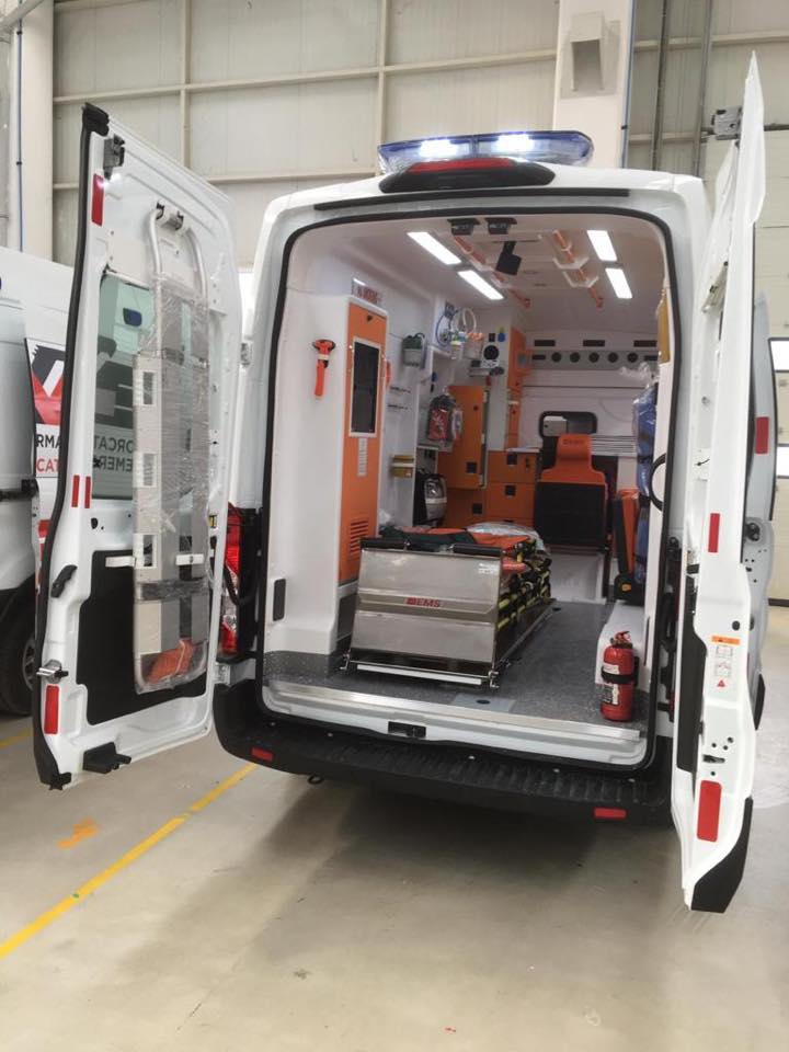 Niset flota e re e autoambulancave nga Turqia drejt Shqipërisë, Rama publikon pamjet