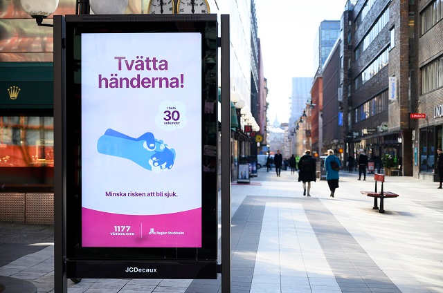 As dhunë dhe gjoba/Suedia refuzon karantinën: Dëmton shëndetin mendor të qytetarëve