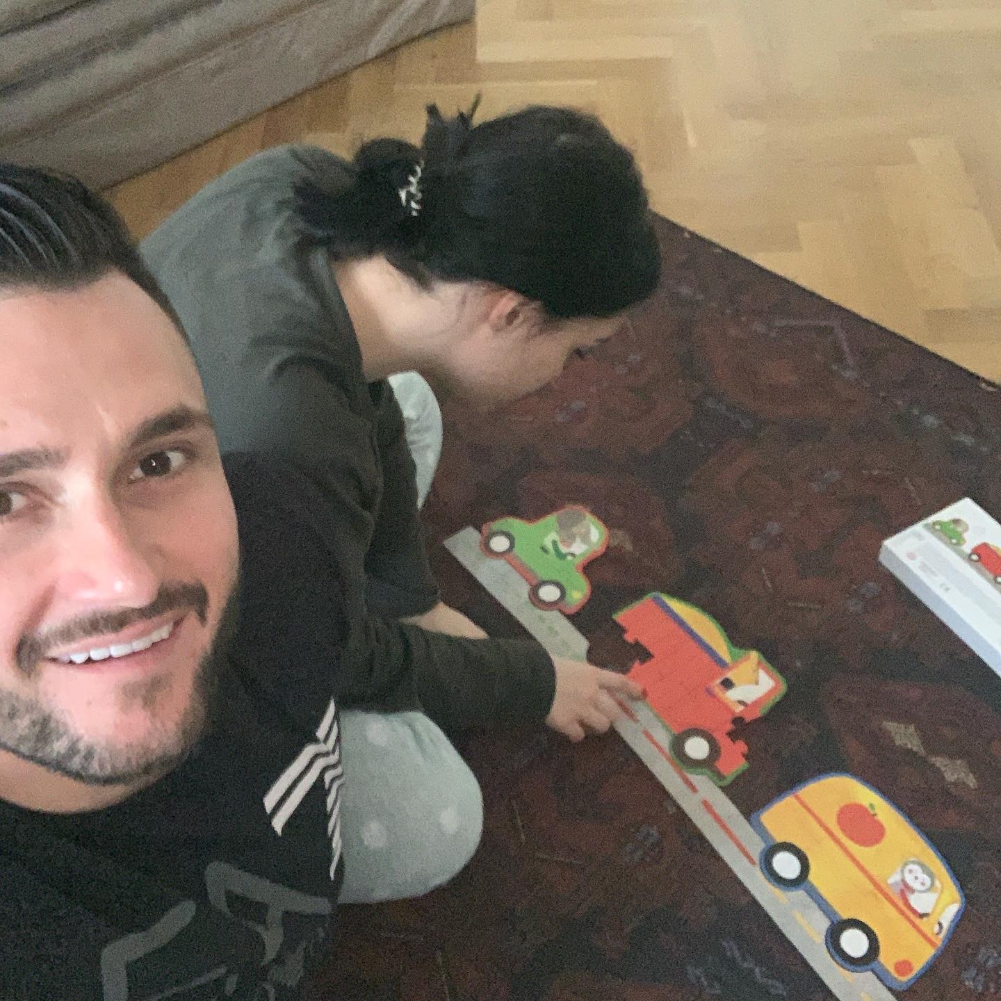 VIDEO/ Bes Kallaku humb durimin ne shtepi, ja cfare ben me pazellin