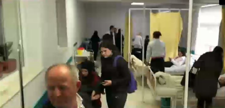 LAJM I FUNDIT/Përsëritet ngjarja e rëndë në gjimnazin e Fierit, nxënësit dërgohen në spital