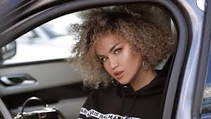 VIDEO/Aktores shqiptare i publikohen momentet intime në krevat