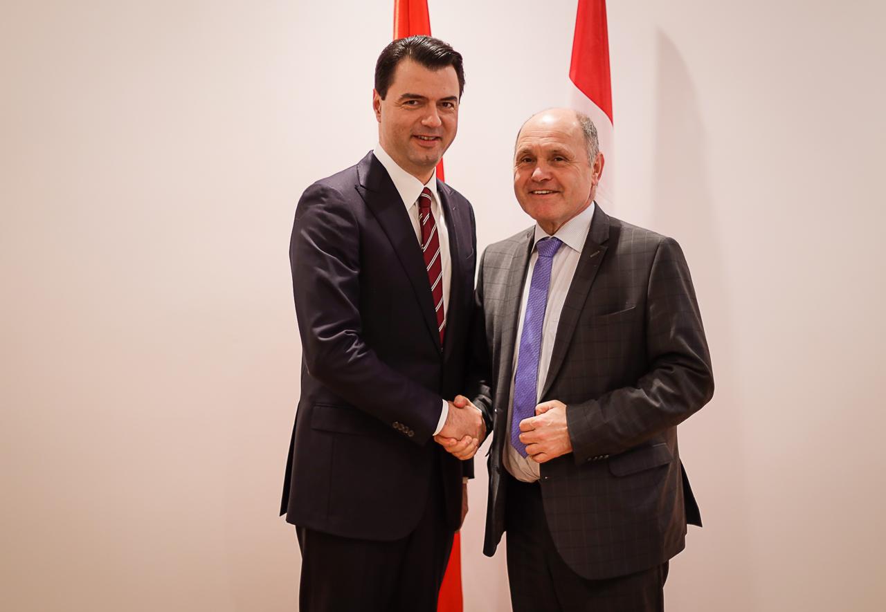 Zbardhet biseda e Bashës me presidentin e Parlamentit të Austrisë, dakordësia për 9 kushtet e Bundestagut
