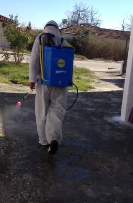 KORONAVIRUSI/Bashkia e Fierit në alarm, lutje shoferit që transportoi familjen Sulo, mbyllet edhe një dyqan