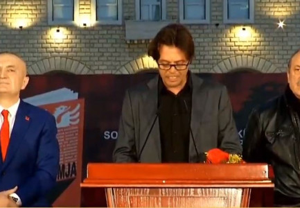 Studentja e mjeksise: Ajo qe po ben qeveria ‘eshte te kalosh kufijte’