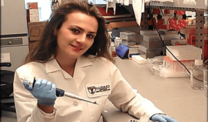 Pedagogia shqiptare në Oxford: Ja pse sapuni vret virusin më mirë se alkooli