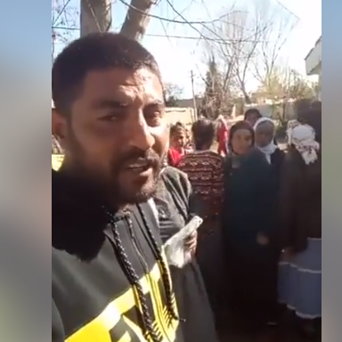 “Të prekur rëndë nga koronavirusi”, Pamjet nga Fieri: Banorët romë kërkojnë ndihma, janë pa ushqime