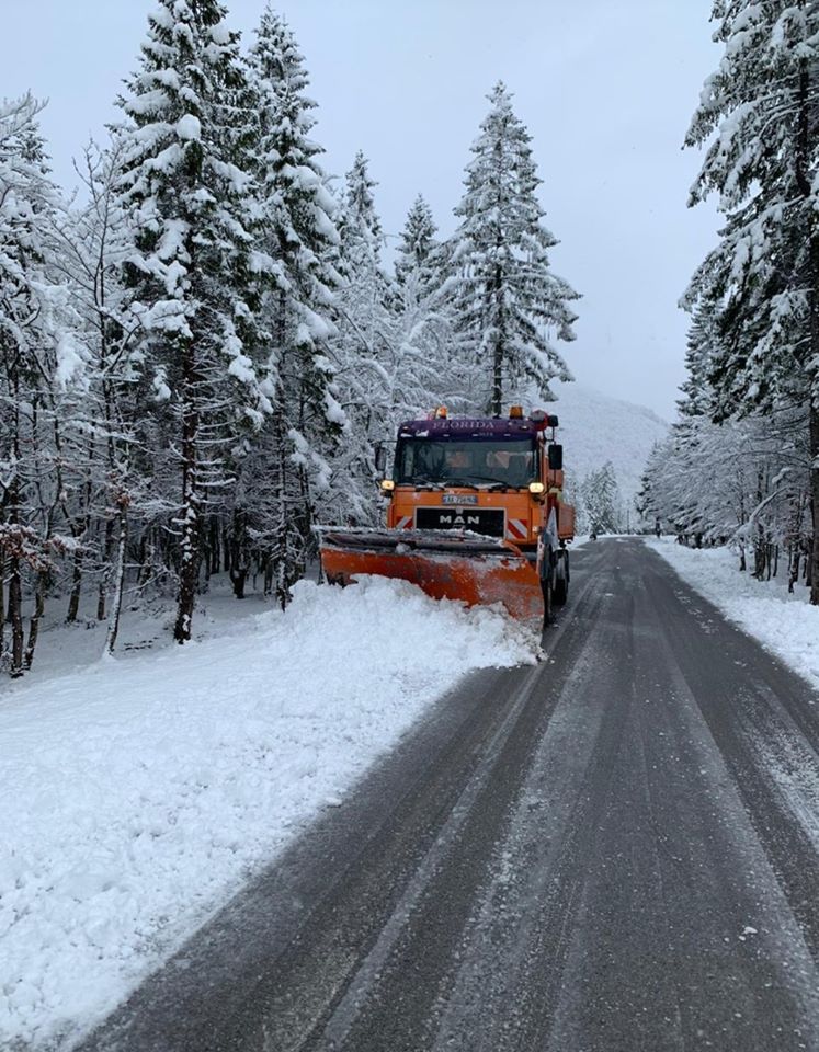 ARRSH, ja situata e rrugëve pas shiut dhe borës në fundjavë