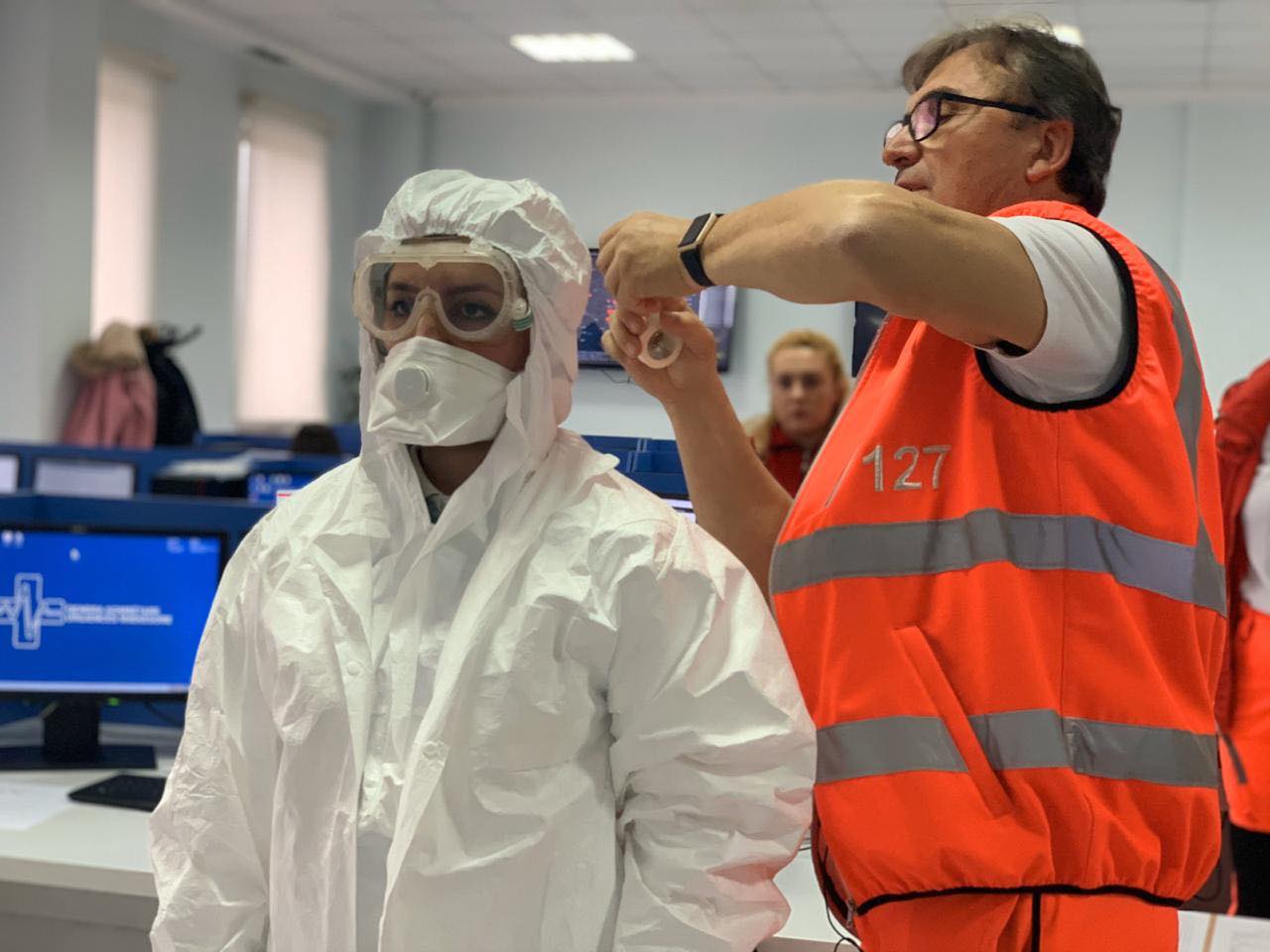 23 mijë udhëtarë hynë në Shqipëri 24 orët e fundit, 127 thirrje në urgjencë me shenjat e koronavirusit