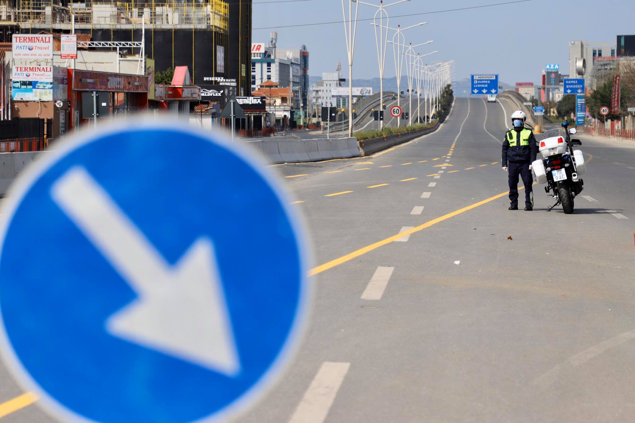 Kufizimi është edhe më i ashpër se sa duket, policia sqaron një kleçkë të liri daljes