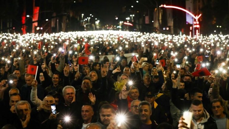 “Fitoi qytetaria shqiptare, tani koha për zgjedhje të parakohshme politike dhe vendore”