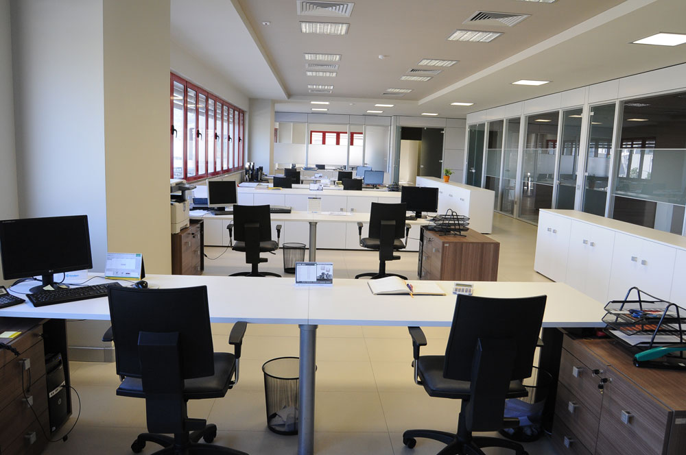 Qeveria jep edhe një ditë pushim për administratën, çfarë duhet të bëni të premten