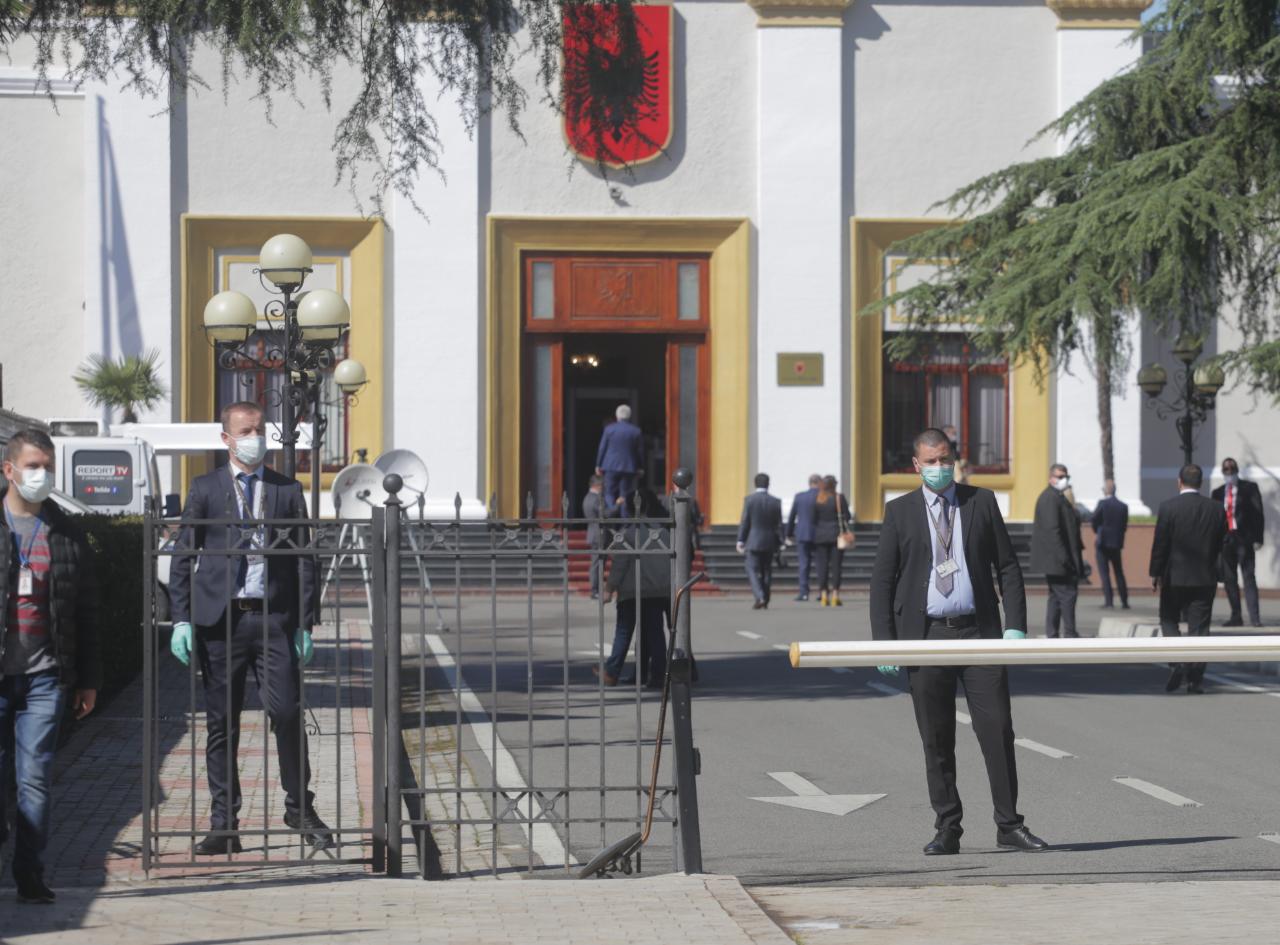 6 ndëshkimet ekstreme që u miratuan sot në Parlament