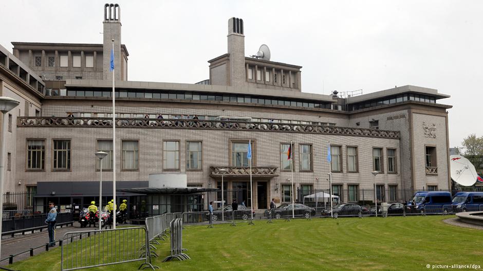 PARIS-PRESSE (1951 – 1954) / Çeshtja e arit shqiptar ne Gjykaten Nderkombetare te Hages