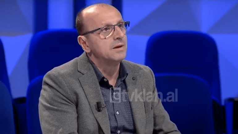 Mjeku, kur virusi shkon ne mushkeri, testi e kap me vetem 50% siguri