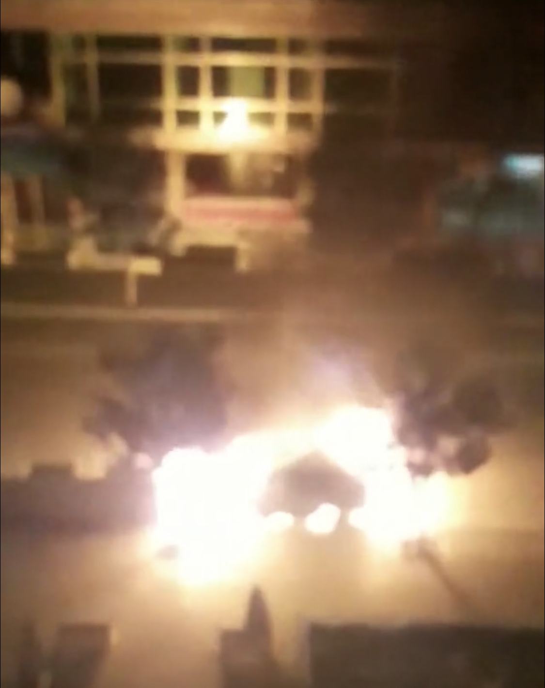 Makinat e ish kryetarit te Gjykates ne flake, policia jep detajet