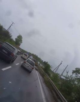 VIDEO-LAJM/Aksident i rëndë në autostradën Tiranë-Durrës