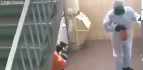 Këlliçi nxjerr pamjet e ‘dizinfektimit’ nga bashkia: Ja çfarë ndodh në pallatet e kryeqytetit