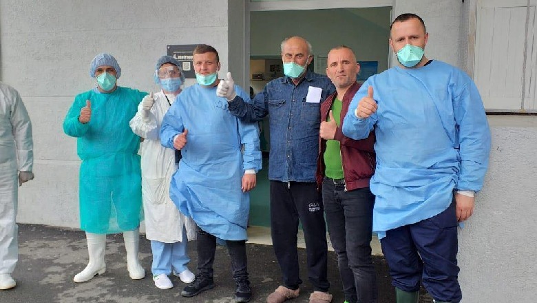 Pas 4 javësh në terapi intensive, 70-vjeçari nga Kruja kthehet në shtëpi