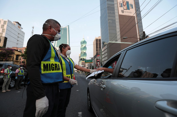 Ky është vendi në botë që po lufton koronavirusin duke i ndarë burrat dhe gratë