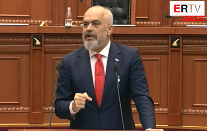 Rama pa maskë dhe doreza në Parlament, fjalim i ashpër: Asnjë vend në glob s’ka bërë asgjë më shumë se ne