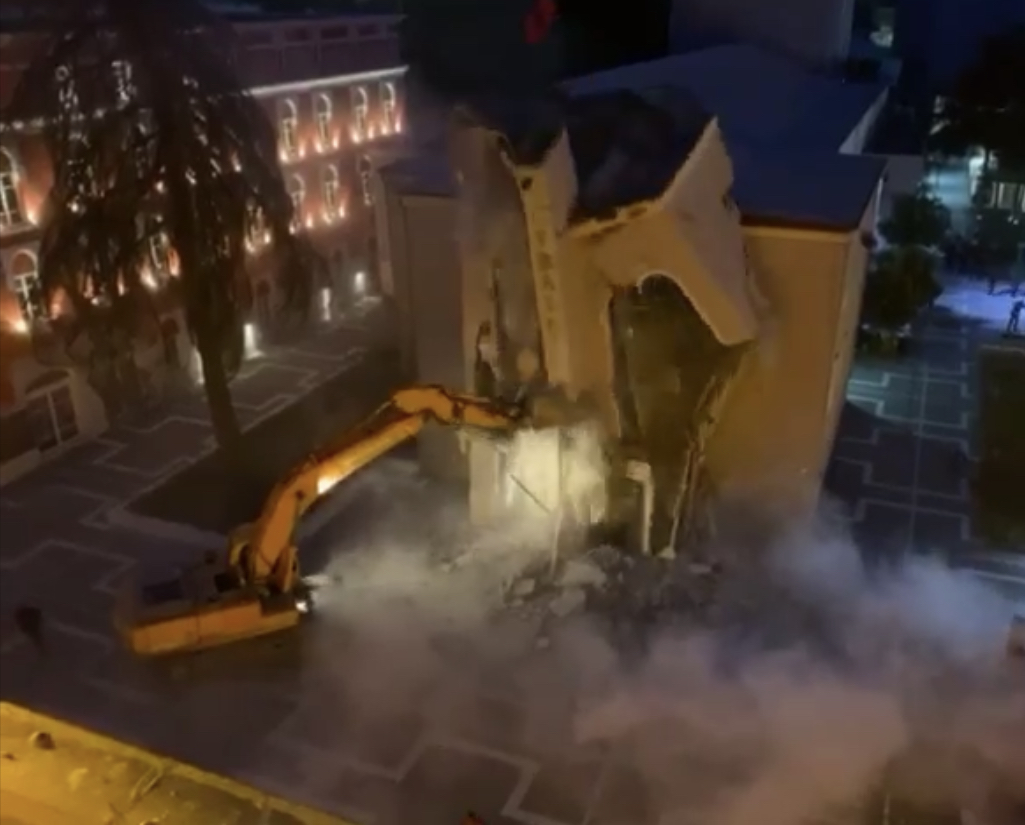 Meta: Ky eshte krim kushtetues, i paamnistueshem