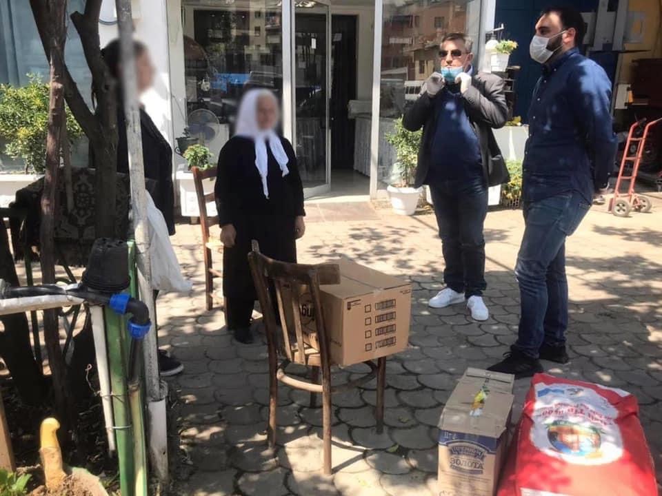 FOTO/FRPD ndihma për banorët e Tiranës dhe Fushë Krujës