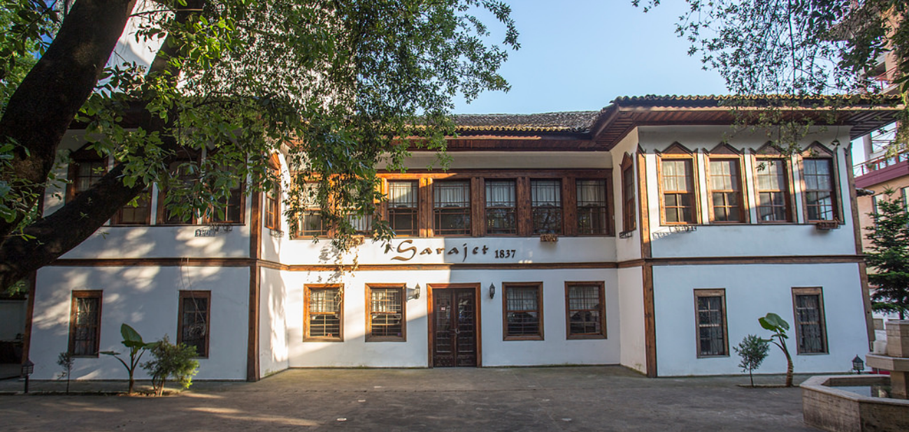 Nuk ka mbaruar ende, Veliaj do të shpronësojë dhe Sarajet në qendër të Tiranës