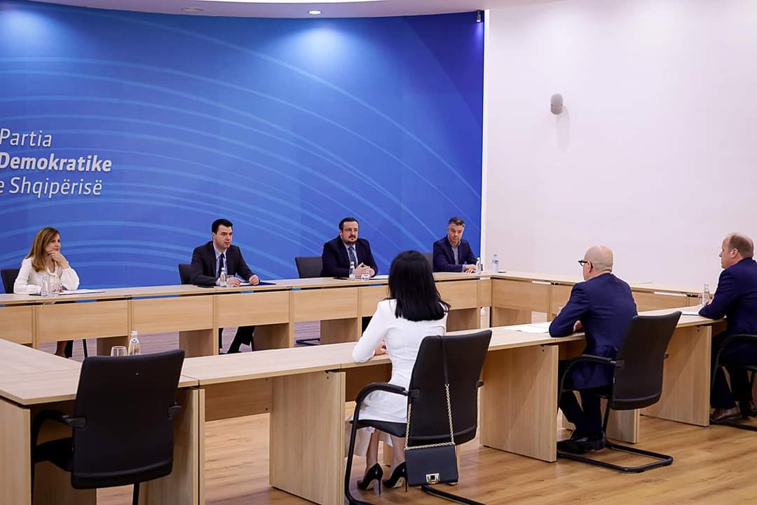 Basha takim me përfaqësuesit e Dhomës Amerikane të Tregtisë: Mbështesim propozimet e tyre për të përballuar pandeminë ekonomike