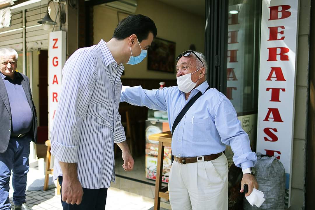 Basha takon qytetarët: Bizneset drejt falimentimit, mbi 70% e shqiptarëve pa asnjë ndihmë ekonomike