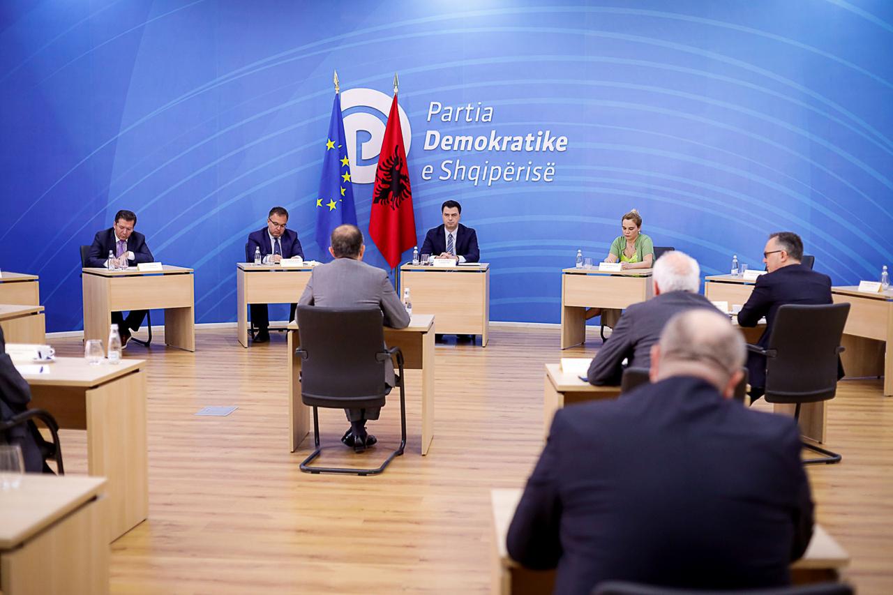 DETAJE/Takimi me ambasadorët e BE, mësohen dy shqetësimet që ngriti Basha