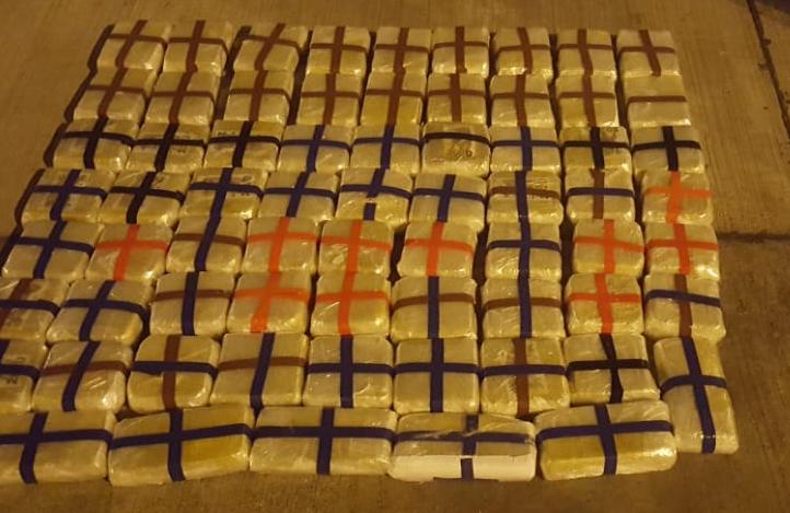 Vijon lirshëm trafiku i drogës, sekuestrohen 38 kg heroinë në portin e Durrësit