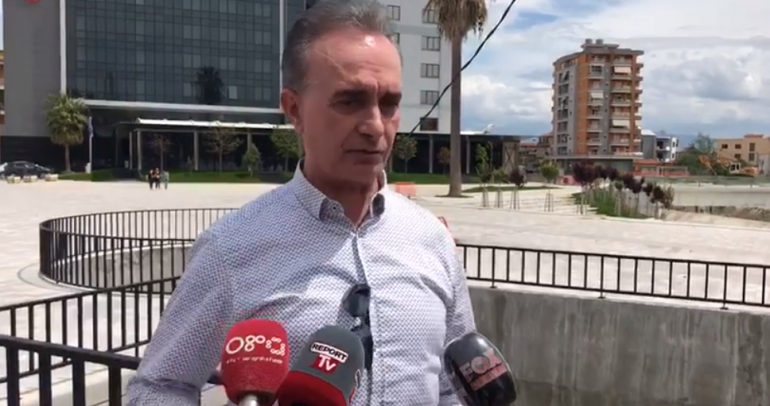 VIDEO/”Kishin liri-dalje”, Baçi jep detaje nga arrestimi i qytetarëve në Fier: Nuk di të ketë patur protesta