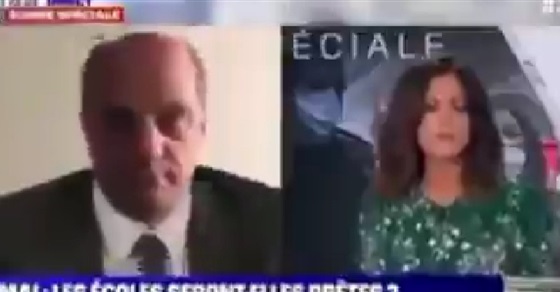Pamje të sikletshme/Ministri francez pjer** live, i dalin dhe mbathjet gjatë intervistës