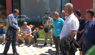 Shpërthen tjetër protestë, 50 punonjës të transportit publik në Vlorë dalin në shesh