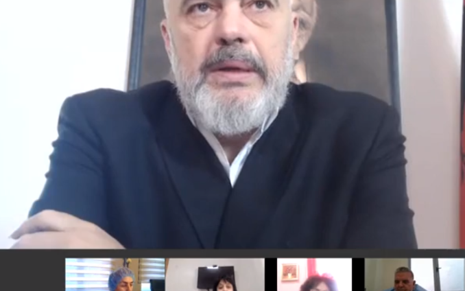 VIDEO/Rama ‘vihet në siklet’ pas kritikave, prezanton pas disa javësh Komitetin e Ekspertëve