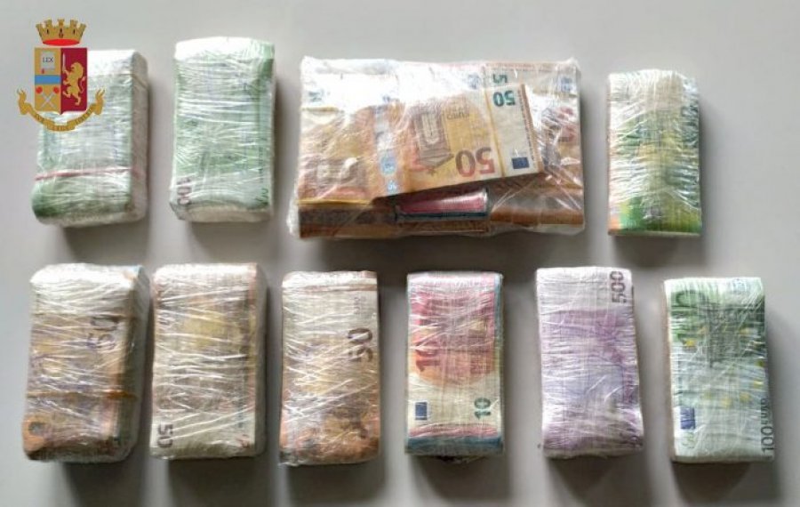 ITALI/ Kapen 3 kile kokaine e paster. Si u lokalizuan dy shqiptaret