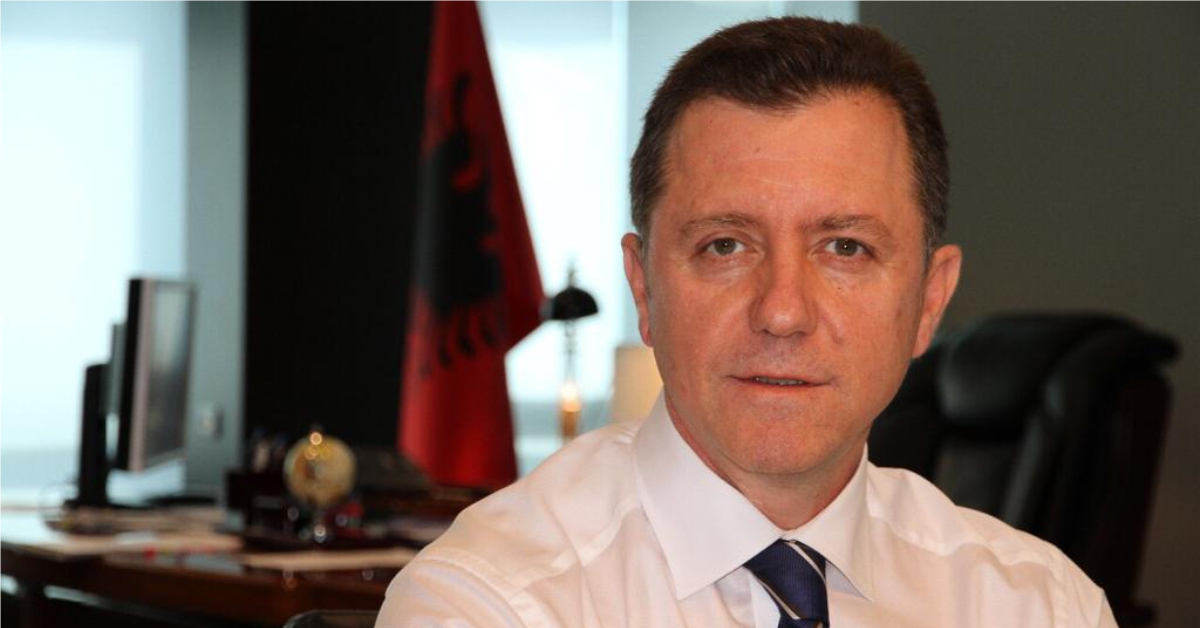 Ish ministri i Shendetesise: Mos perdorni doreza ne bare dhe banka, shperndajne infeksion