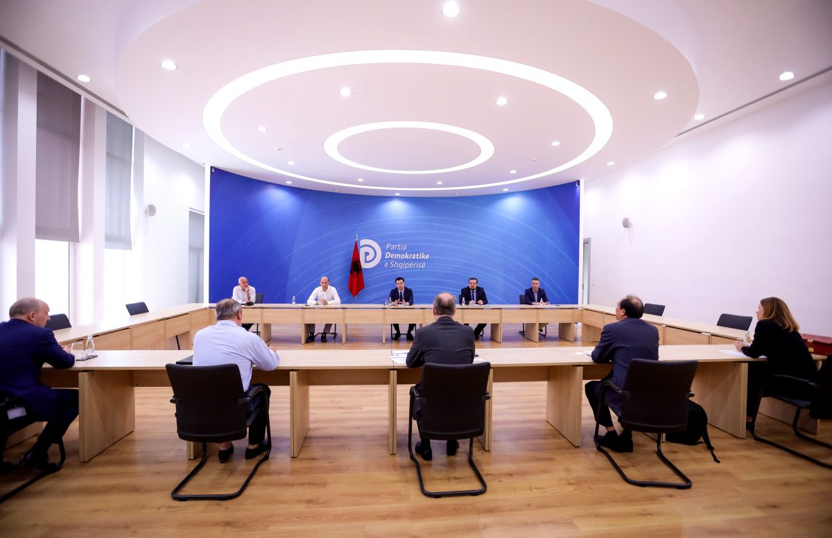 Basha me Shoqatën e Investitorëve të Huaj: Prioriteti im, mbrojtja e çdo vendi pune, çfarë do të bëjmë për rritjen e investimeve