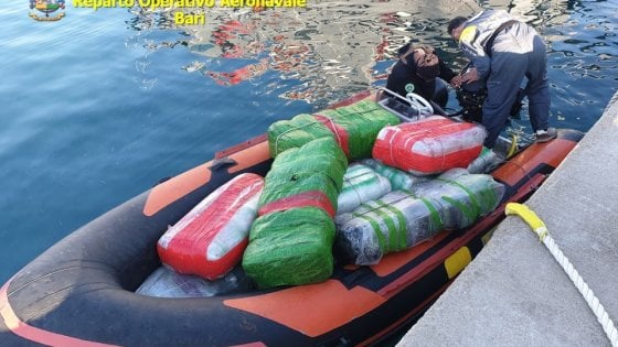 ITALI/ Kapet gomonia e 2 shqiptareve me 3 ton marijuane