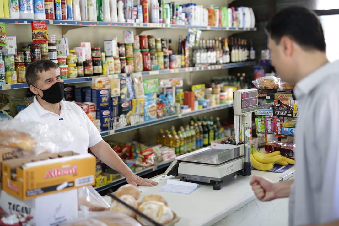 FOTO/Basha prezanton planin e tij për biznesin e vogël: Do t’iu rikthej qytetarëve paratë e zhvatura