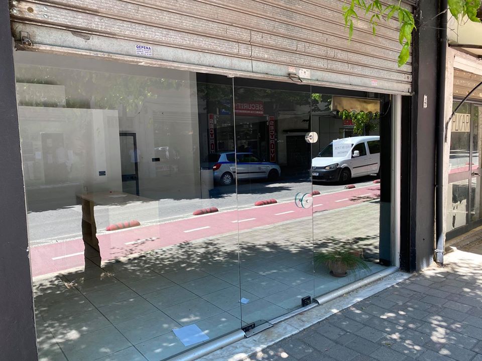 FOTO/Rritet numri i bizneseve të mbyllura në Tiranë, ish-deputetja: Ndihma qesharake ekonomike nuk shërbeu për gjë