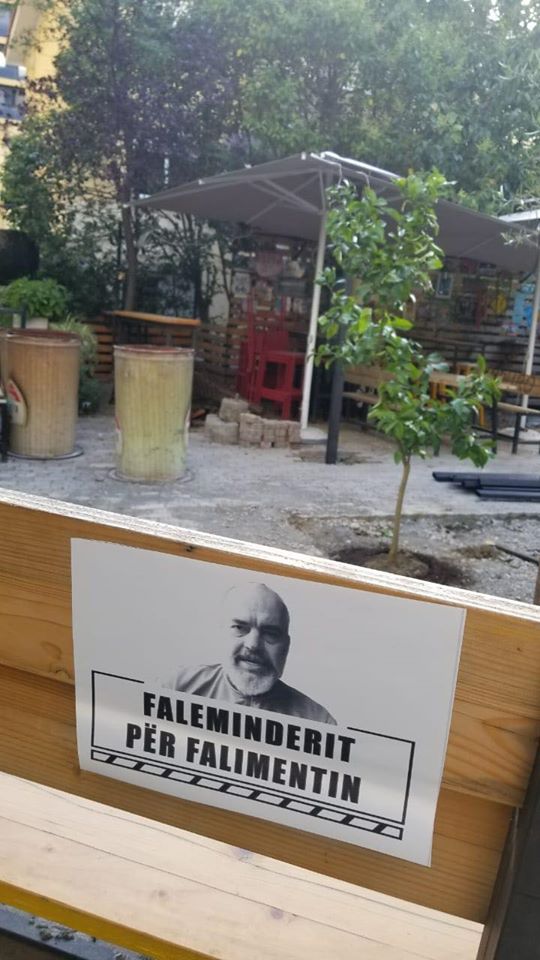 FOTO/Rritet numri i bizneseve të mbyllura në Tiranë, ish-deputetja: Ndihma qesharake ekonomike nuk shërbeu për gjë