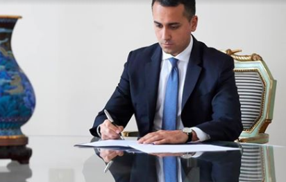 “Greqia mbyll kufijtë për italianët”, reagon ashpër ministri: Nuk i pranojmë listat e zeza