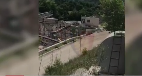 VIDEO/Pesë shtetas procedohen nga policia në Durrës, zbardhen një sër akuzash