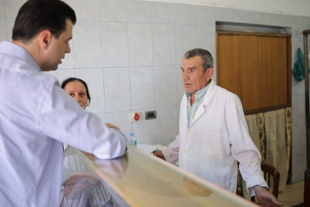 Takimet në Vorë/ Basha me tone të ashpra: Abuzuesit nuk do t’i gëzojnë paratë, do të shkojnë në burg